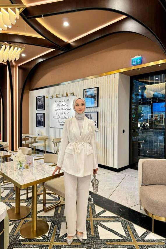 Blazer Takım: Anında Şıklık, Zahmetsiz Stil! - 4