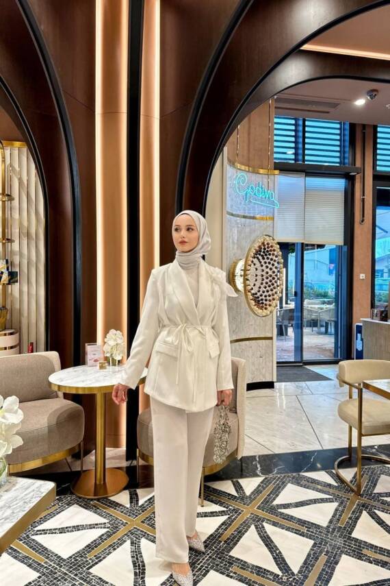 Blazer Takım: Anında Şıklık, Zahmetsiz Stil! - 1