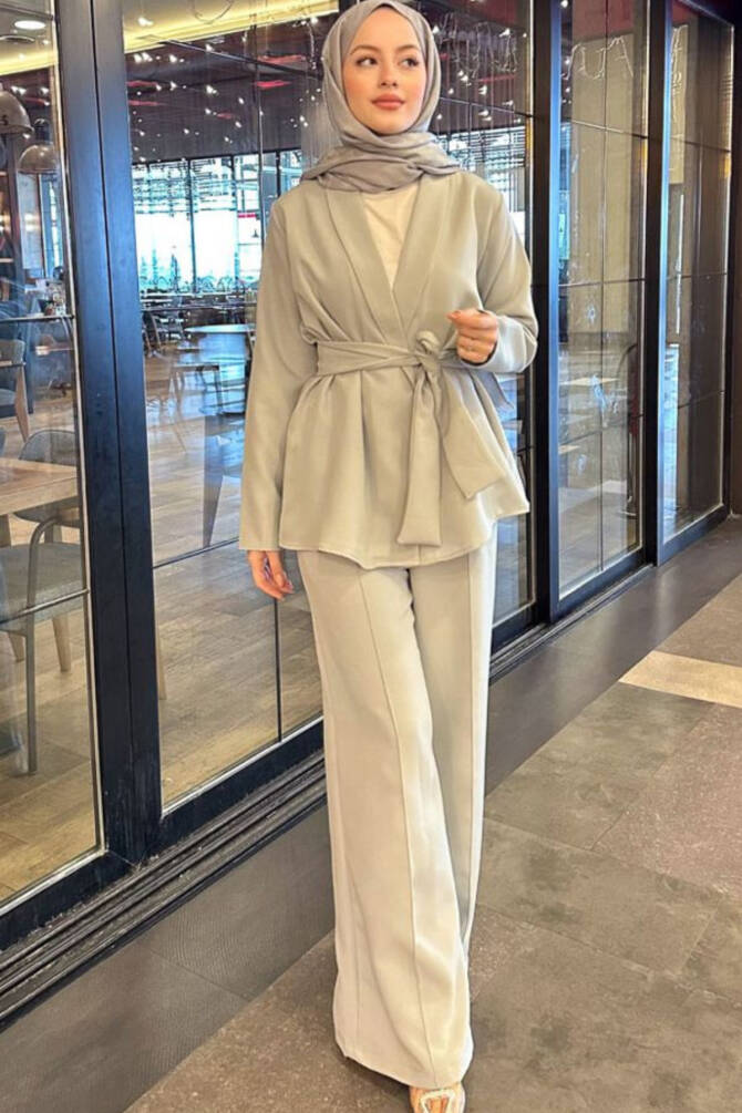 Her Ortama Uygun Şık ve Rahat Takım - 1