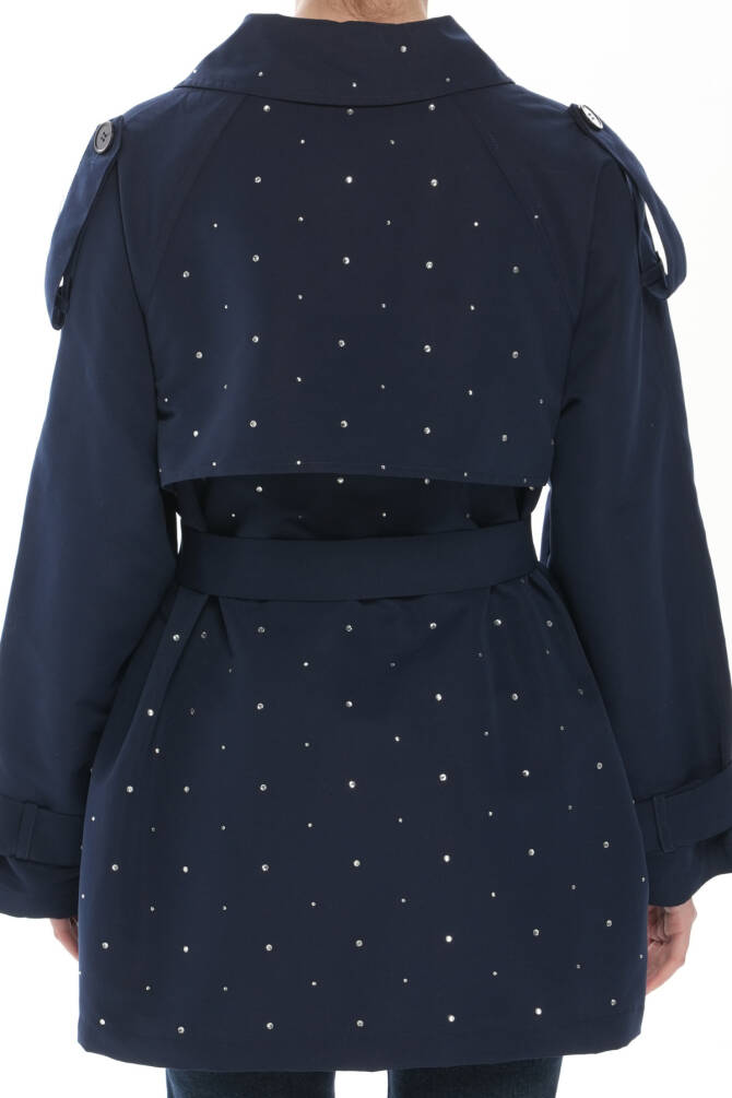 Lacivert Şık Taş Detaylı Kemerli Kadın Trençkot – Şık ve Modern Tasarım - 3