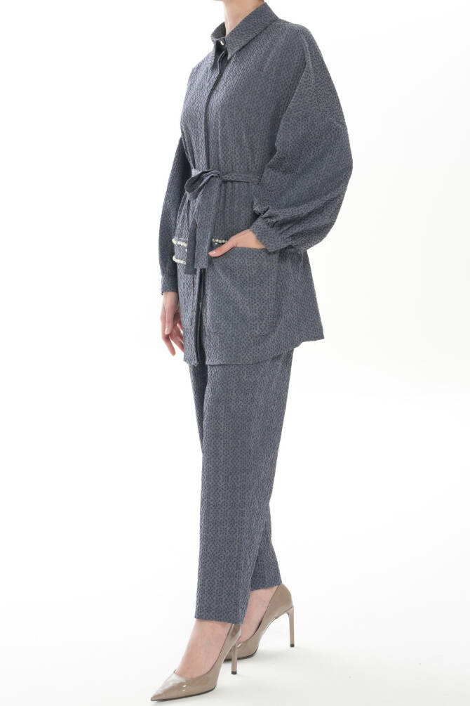 Lüks Detaylı Tesettür Takım – İncili Cep Detaylı, Kuşaklı, Şık ve Rahat - 2