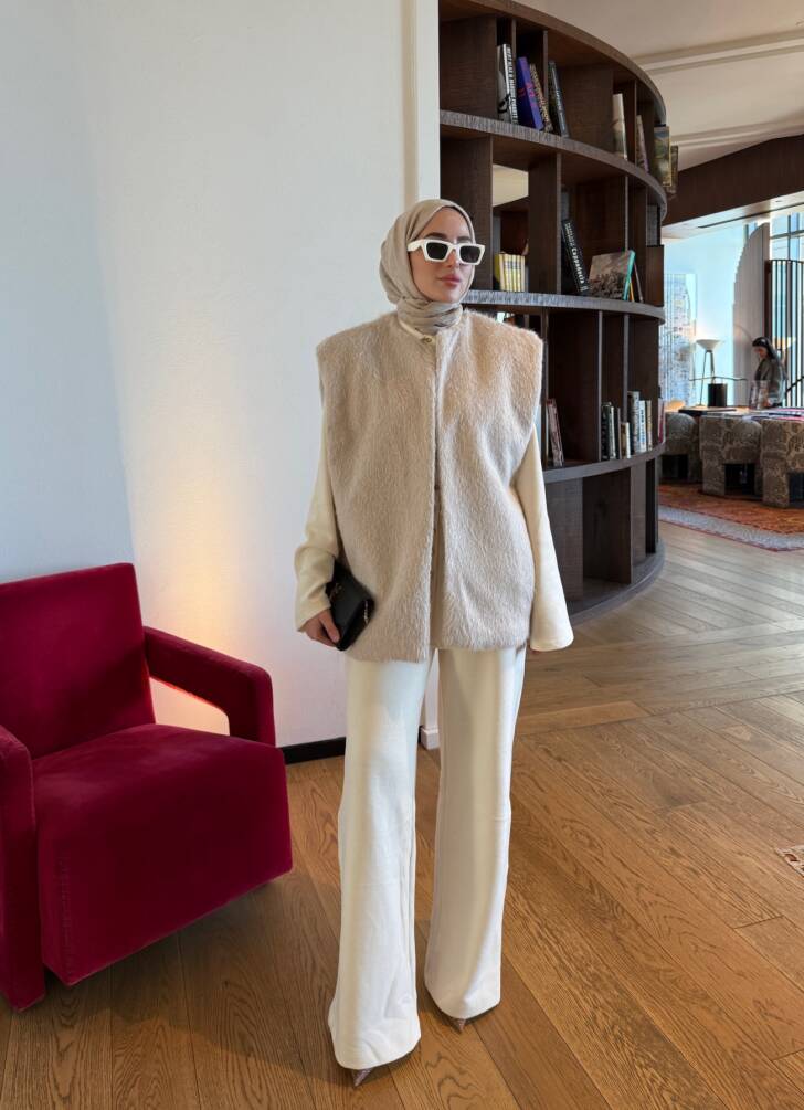 TAY TÜYLÜ KEMERLİ KADIN YELEK - 13