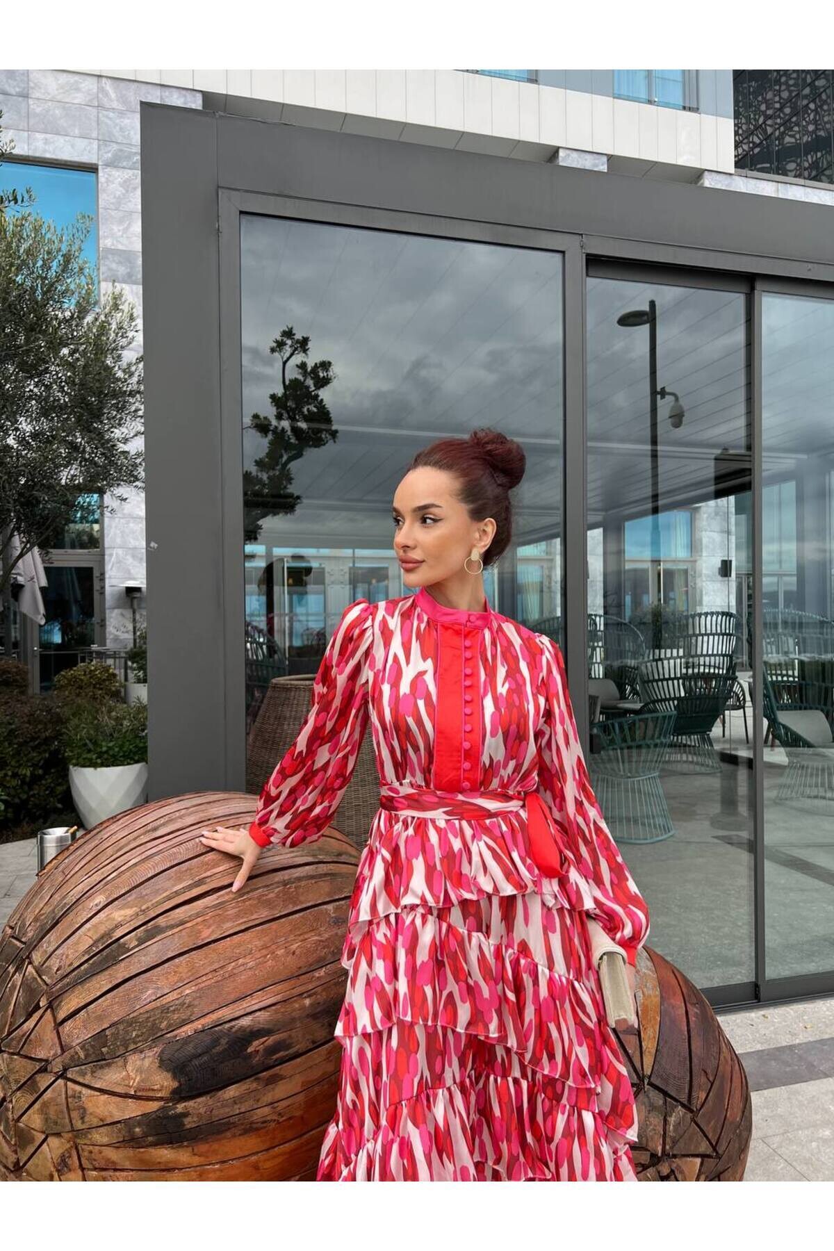 Zarif Fırfırlı Desenli Tesettür Elbise - 2