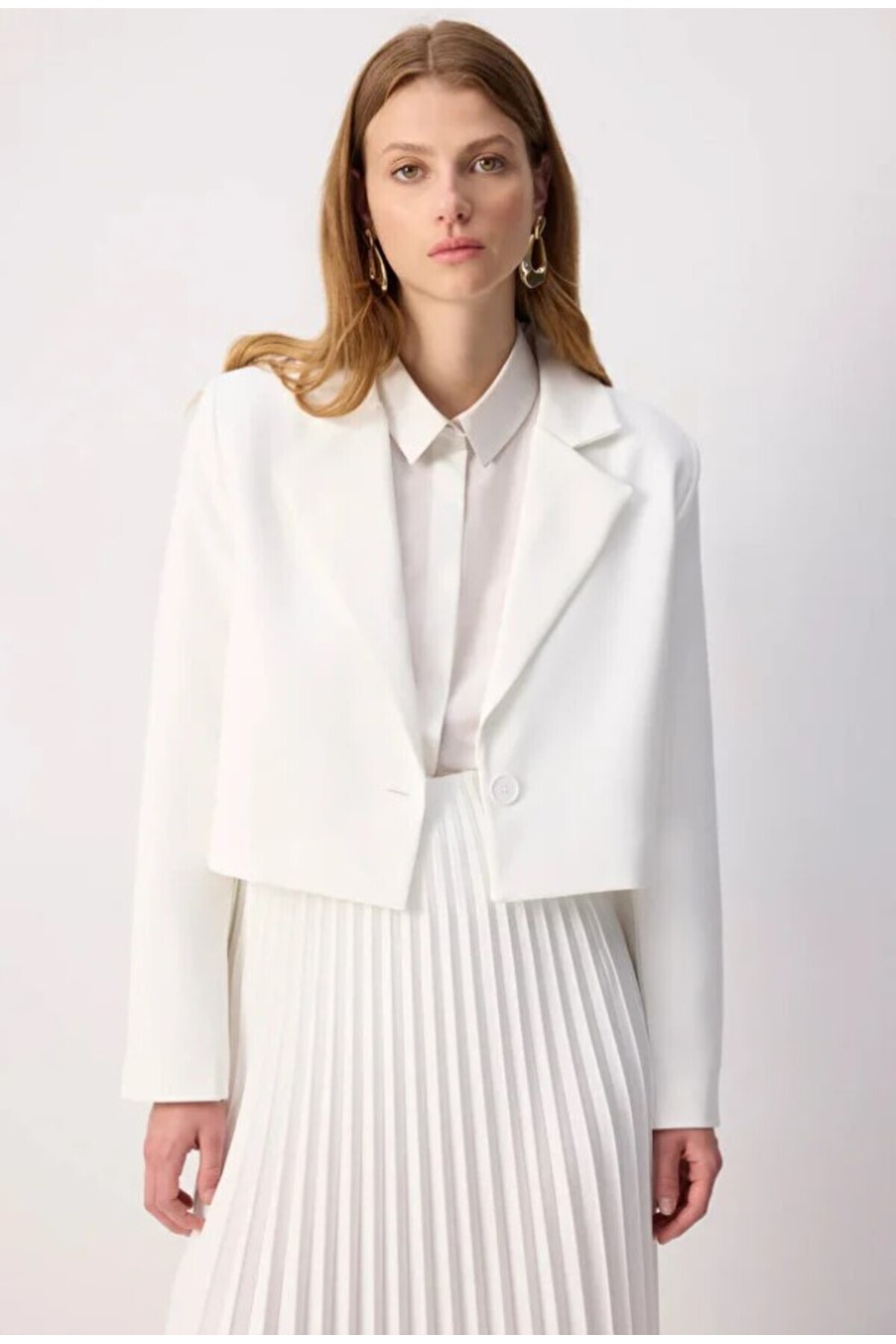 Zarif ve Şık Tesettür Takım - Pliseli Etek & Kısa Ceket Kombini - 2